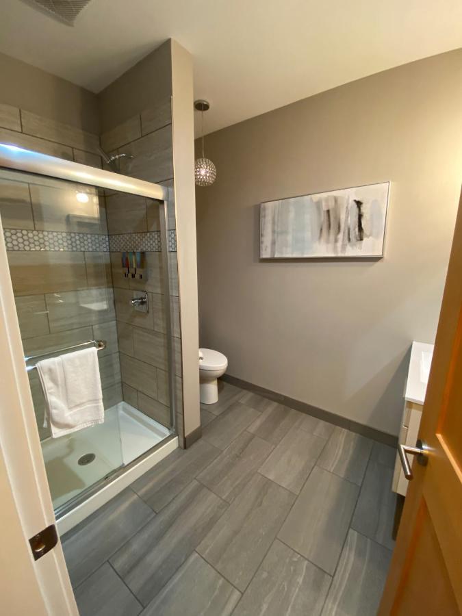 פאוול ריבר Beyond Bliss Suites & Spa מראה חיצוני תמונה